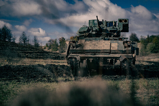 Bradley , war of Ukraine, tank, military, army 