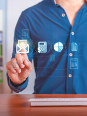 Invoicing and financial management. Digital tools for invoice processing and financial analysis.