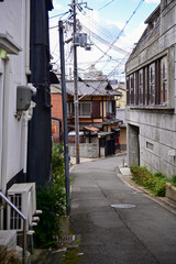 Obraz premium Kyoto street scene in rural area. The cityscape of Kyoto in Kansai region in Japan. Cityscape and travel concept.