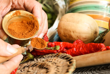 Pimentón, elaboración con pimiento seco de la vera, especie de España