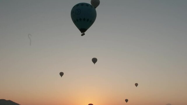 baloons in capadoccia