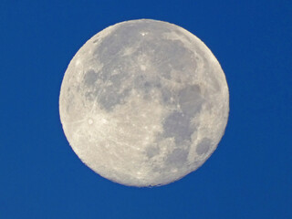 beginning of the day, supermoon am 18.10.2024