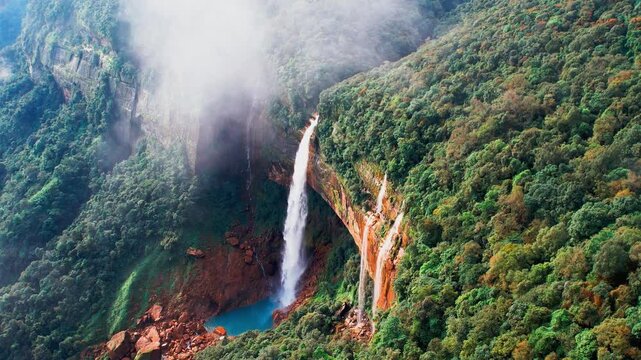 Nohkalikai falls view point in megahalaya cherrapunji. The best tourist attraction in cherrapunji meghalaya in India.
