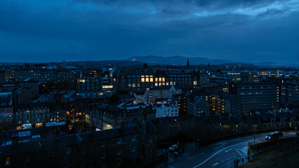 night view of ancient cityscape in winter Edinburgh