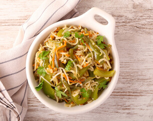 Noodles with green beans, sprouted beans