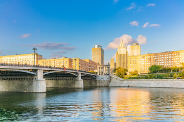 Fototapeta premium Borodinsky Bridge and Ministry of Foreign Affairs of Russia main building in Moscow. Russia