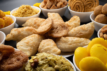 Diwali snacks Diwali faral Festival food items Festival snacks from Maharashtra