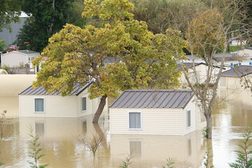 Vend&ocirc;me : camping des Grands Pr&eacute;s sous l'eau
