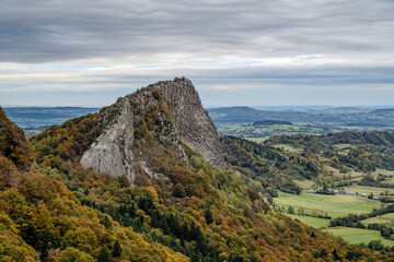 La roche tuillière en Auvergne