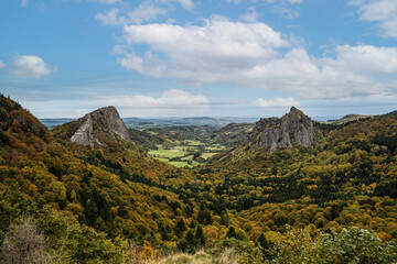 Les roches Tuillière et Sanadoire en Auvergne