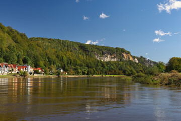 Blick auf Wehlen an der Elbe, Landkreis Sächsische Schweiz Osterzgebirge, Sachsen, Deutschland