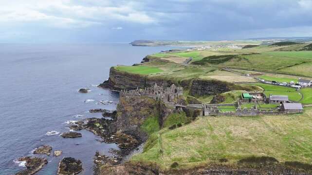 Dunluce Castle, r&eacute;gion de l'Antrim en Irlande du Nord