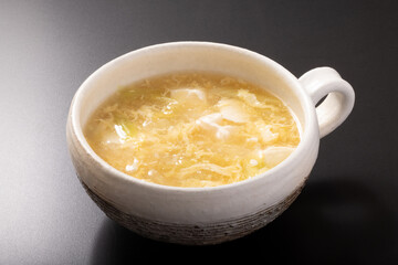 白菜と豆腐の卵スープ