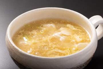 白菜と豆腐の卵スープ
