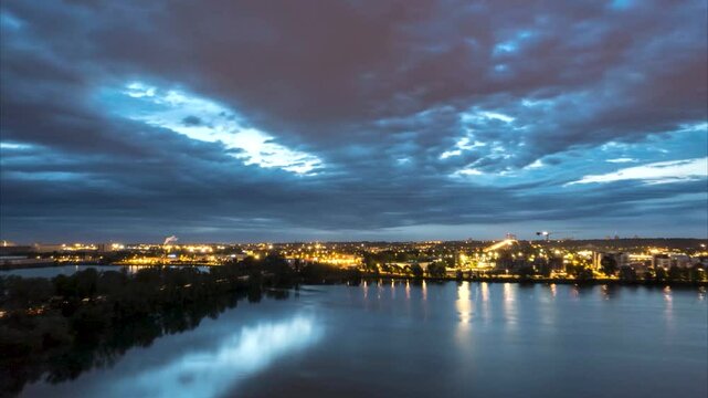 Hyperlapse drone above the lake, in Bordeaux