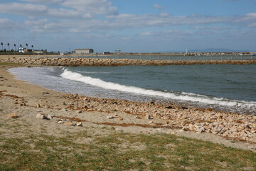 砂浜の波打ち際