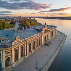 Obraz premium Rybinsk, Russia: Bread Exchange on Volga embankment, aerial.