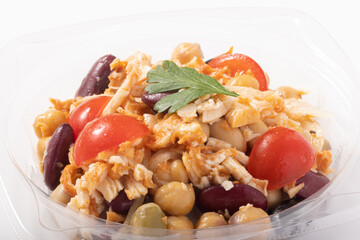 タンドリーチキンと豆のマリネ