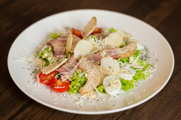 salad with chicken