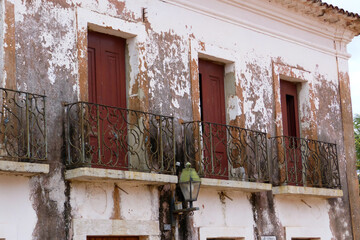 Facade of the historic building in ruins in Alcantara-Maranhão