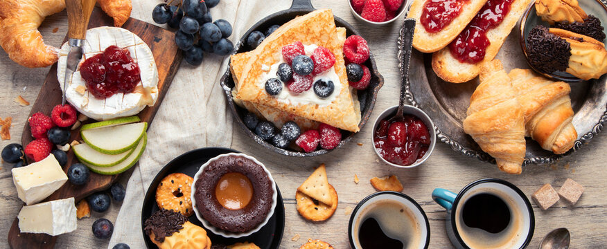 Fresh and delicious french desserts and sweets.