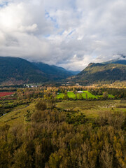 Fototapeta premium Scenic Autumn Landscape in Fraser Valley, British Columbia