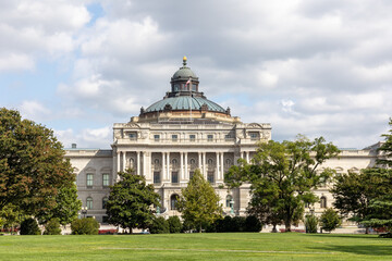 Fototapeta premium Library of Congress under cloudy skies