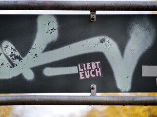 Liebt Euch - Graffiti