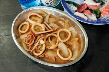 復活した南伊豆のスペシャリテのヤリイカのバター炒め。
これがないと始まらないくらい美味しい。
特注のお刺身盛り合わせ。
南伊豆産のヒラマサ、マダイ、キハダマグロ、マダコが山盛りで超美味しい。
港の展望レストラン、双葉食堂で晩ごはんを食す。
静岡県伊豆半島南伊豆町中木ヒリゾ浜-2024年

