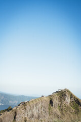 バトゥール山の頂上から見る山の風景