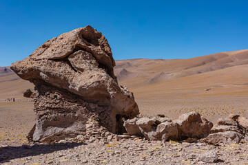 Formações Rochosas dos Monges de Atacama, Deserto do Atacama, Chile - Beleza Natural e Paisagem...