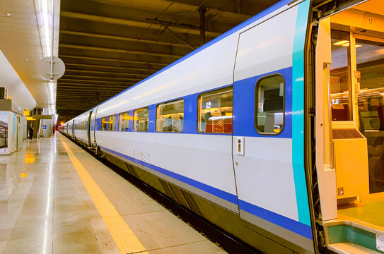 Busan, South Korea - &lrm;&lrm;&lrm;January 22, 2019 : KTX (Korea Train eXpress) Train Waiting Passenger At Busan Station.