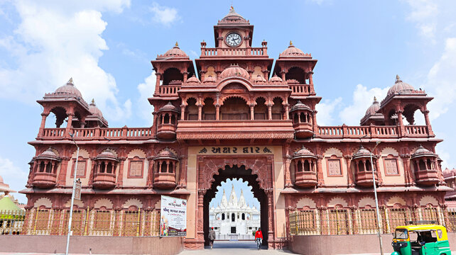 Huge entrance gate of BAPS Shri Swaminarayan Mandir, Rajkot, Gujarat, India.