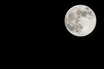 スーパームーン