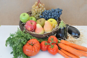 Assortiment de fruits et légumes d'automne frais