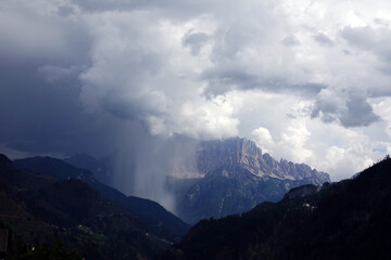 Wolken an der Civetta