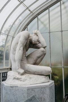 Staue