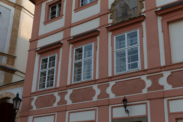 Naklejka premium This beautiful historic building showcases intricate and detailed architecture along with its decorative elements