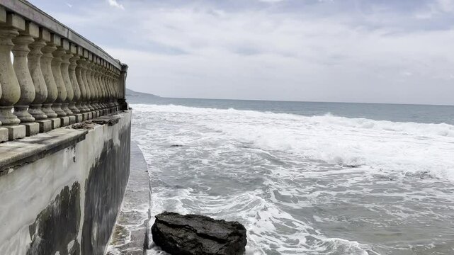 waves, toscana