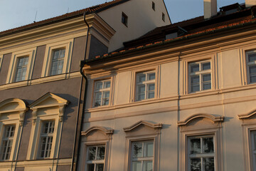 Obraz premium An absolutely stunning view of classic architecture that showcases intricate details illuminated in golden hour light