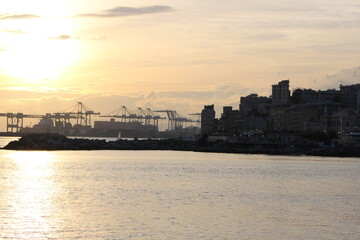 Naklejka premium sunset over the harbor