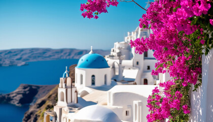 Obraz premium Charming Santorini house adorned with bougainvillea, set against a stunning coastal backdrop.
