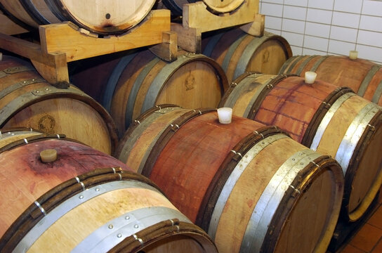 Barili, botti di vino, di aceto balsamico