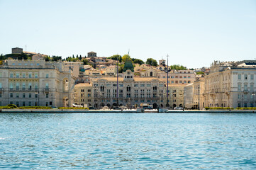Obraz premium Trieste, Italy: town hall on the piazza dell unita d'italia in Trieste next to the sea .