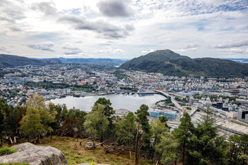 blick über bergen in norwegen