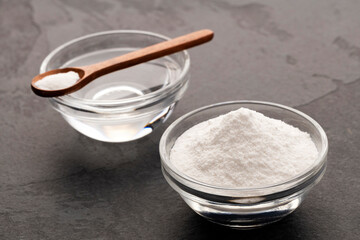 Baking soda to mix with vinegar - Healthy food.