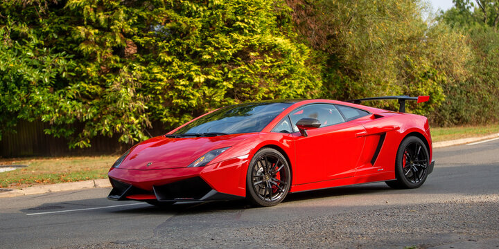2012 5204 cc V10 red  Lamborghini Gallardo car