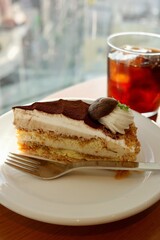 ケーキとアイスコーヒー