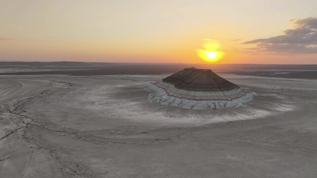 Kazakhstan. Ustyurt Plateau. Sunset on Mount Bokty.