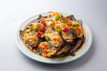 Korean-style soy sauce marinated crab with a bright gray background 밝은 회색 배경의 한국식 간장게장